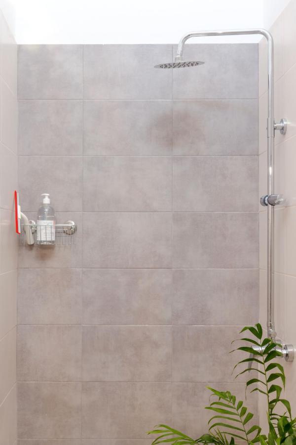 La Chalanita Studio - El Charco De San Gines Apartment อาร์เรซิเฟ ภายนอก รูปภาพ